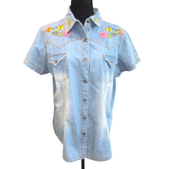 Back In The Saddle Coastal Cowgirl Floral Embroider Chambray Jean Western Shirt - Picture 1 of 11